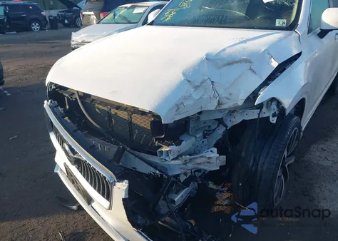 2021 Volvo Xc90 T6 Momentum 6 Passenger from USA, damaged, VIN YV4A221K0M1675595